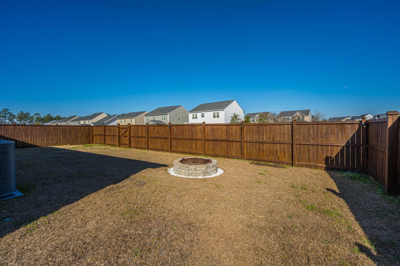 226 Firewheel Court Photo 38