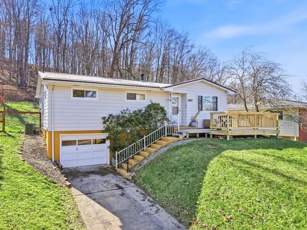 915 Maple Lane, Sistersville, WV 26175