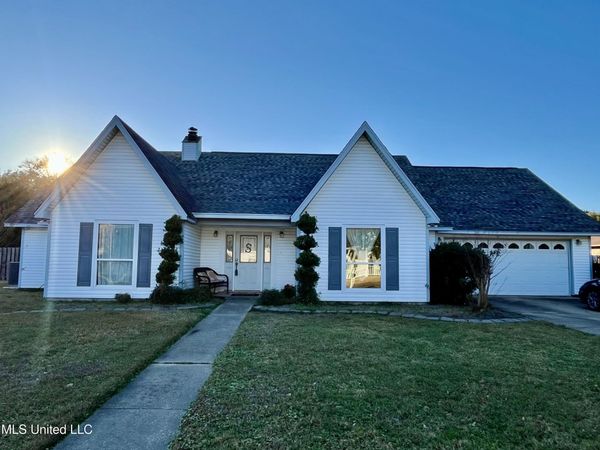 1301 Roswell Street, Pascagoula, MS 39581