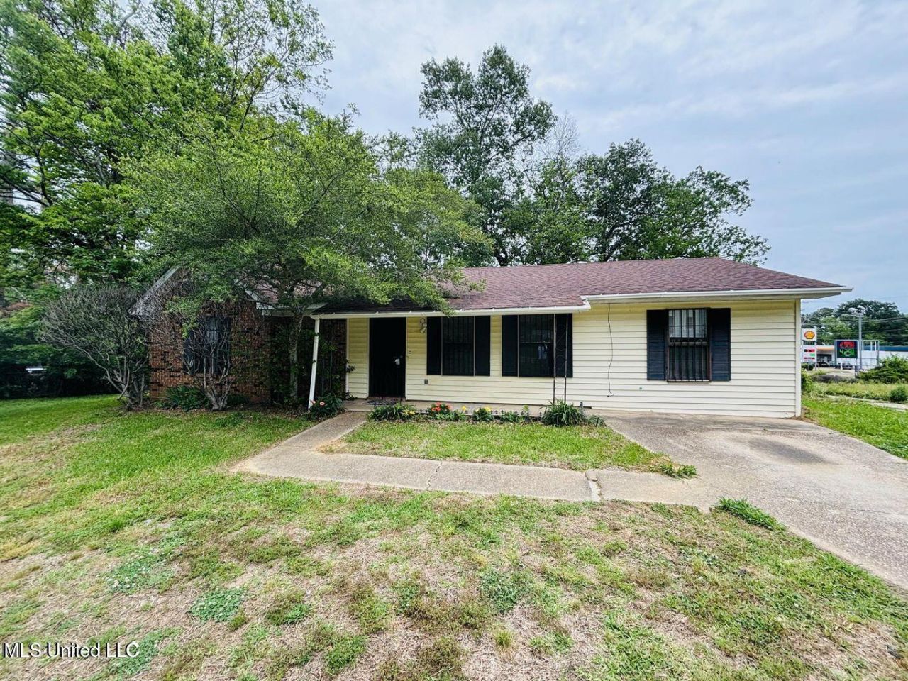 248 Kimbrough Drive, Jackson, MS 39204 Main Photo