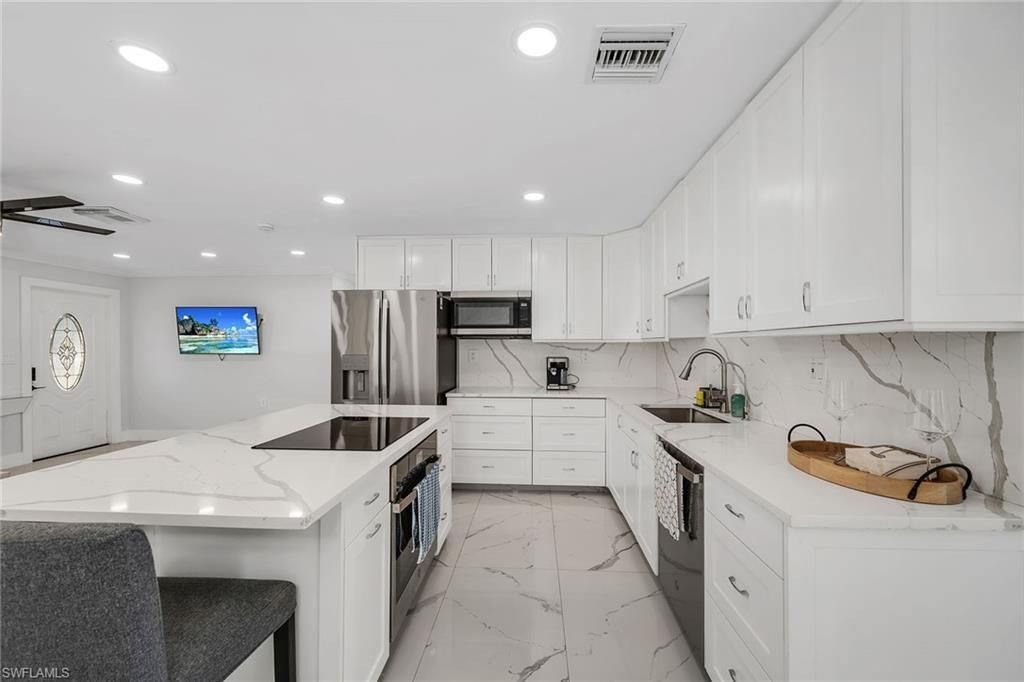 3954 Coconut Cir N, Naples, FL 34104 Photo