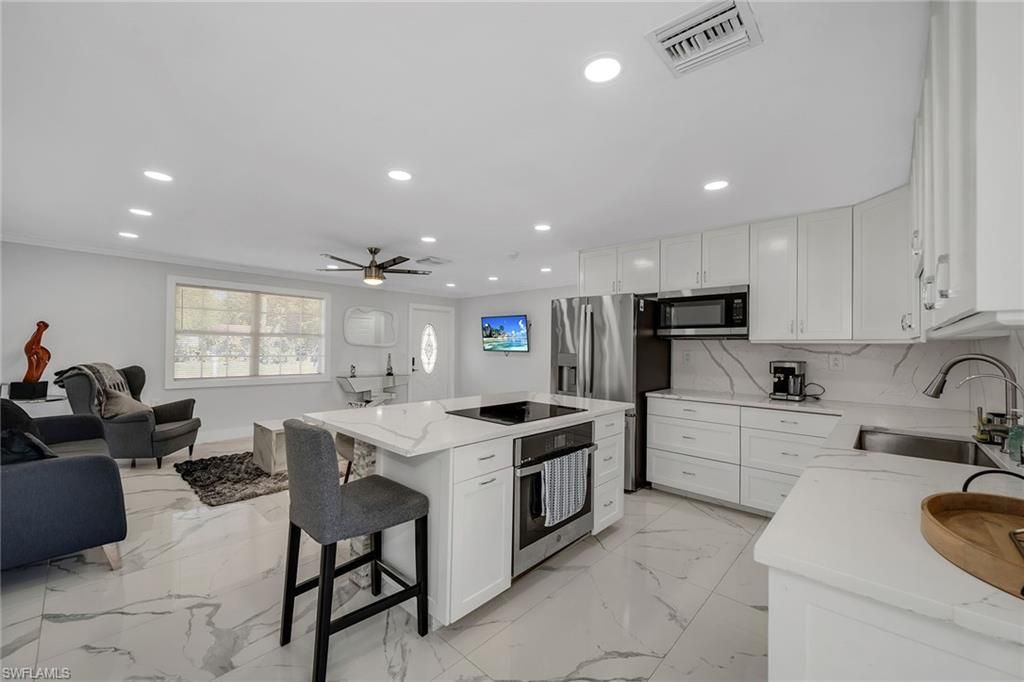 3954 Coconut Cir N, Naples, FL 34104 Photo