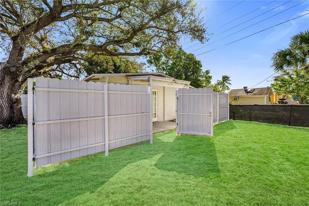 3954 Coconut Cir N, Naples, FL 34104 Photo