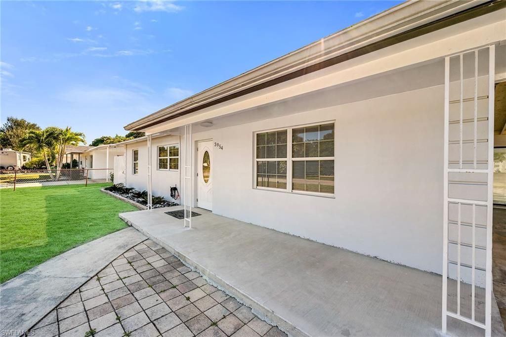 3954 Coconut Cir N, Naples, FL 34104 Photo