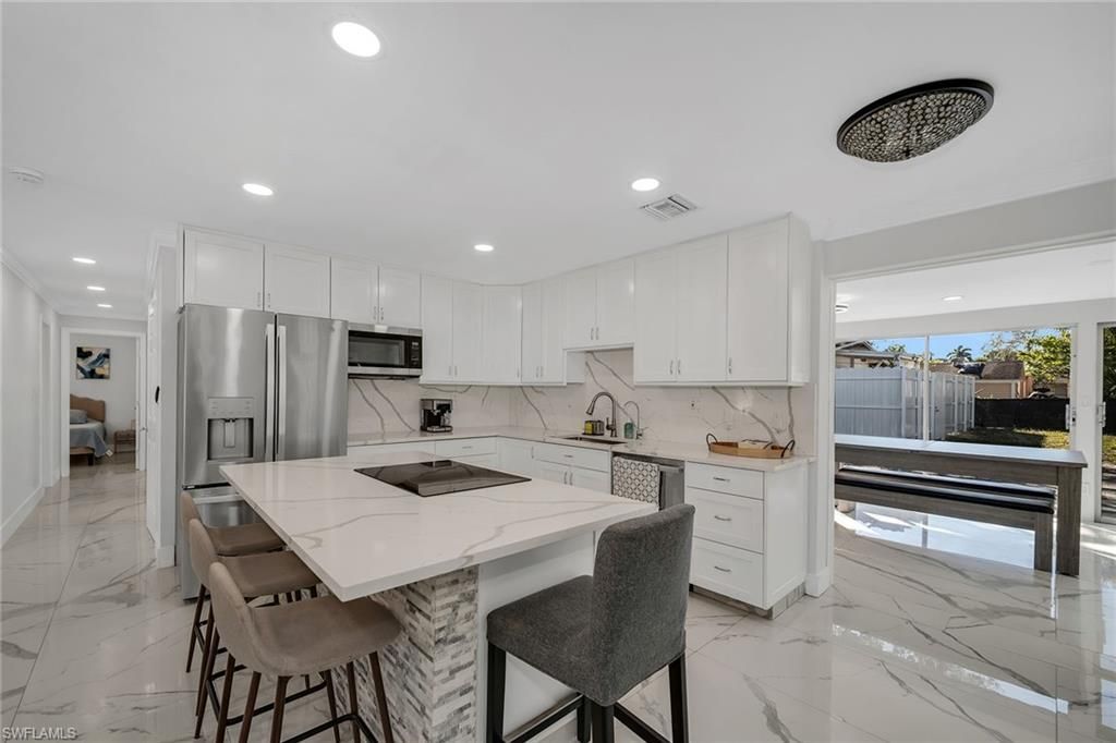 3954 Coconut Cir N, Naples, FL 34104 Photo