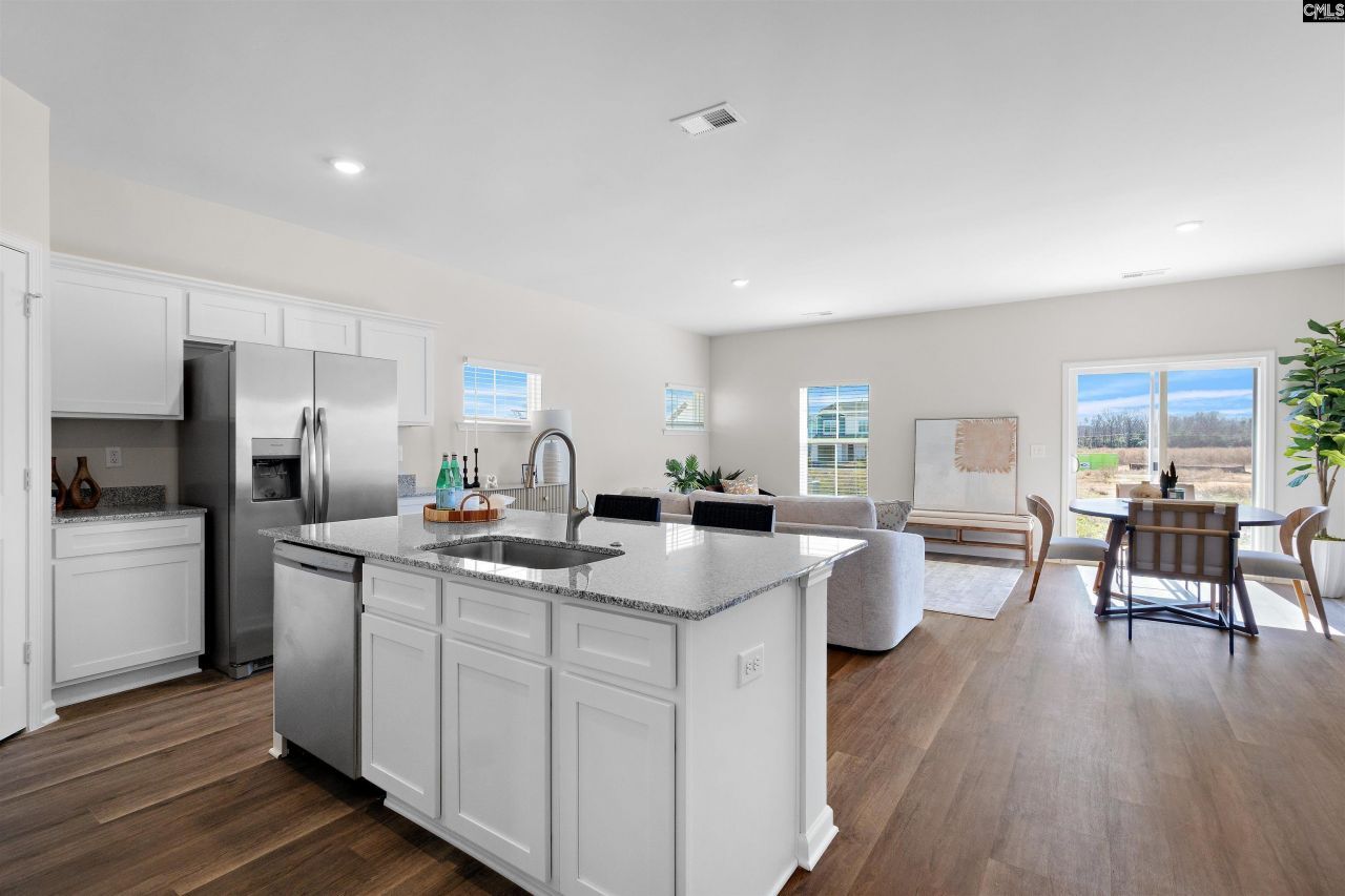 730 Gatestone Lane  Photo 4