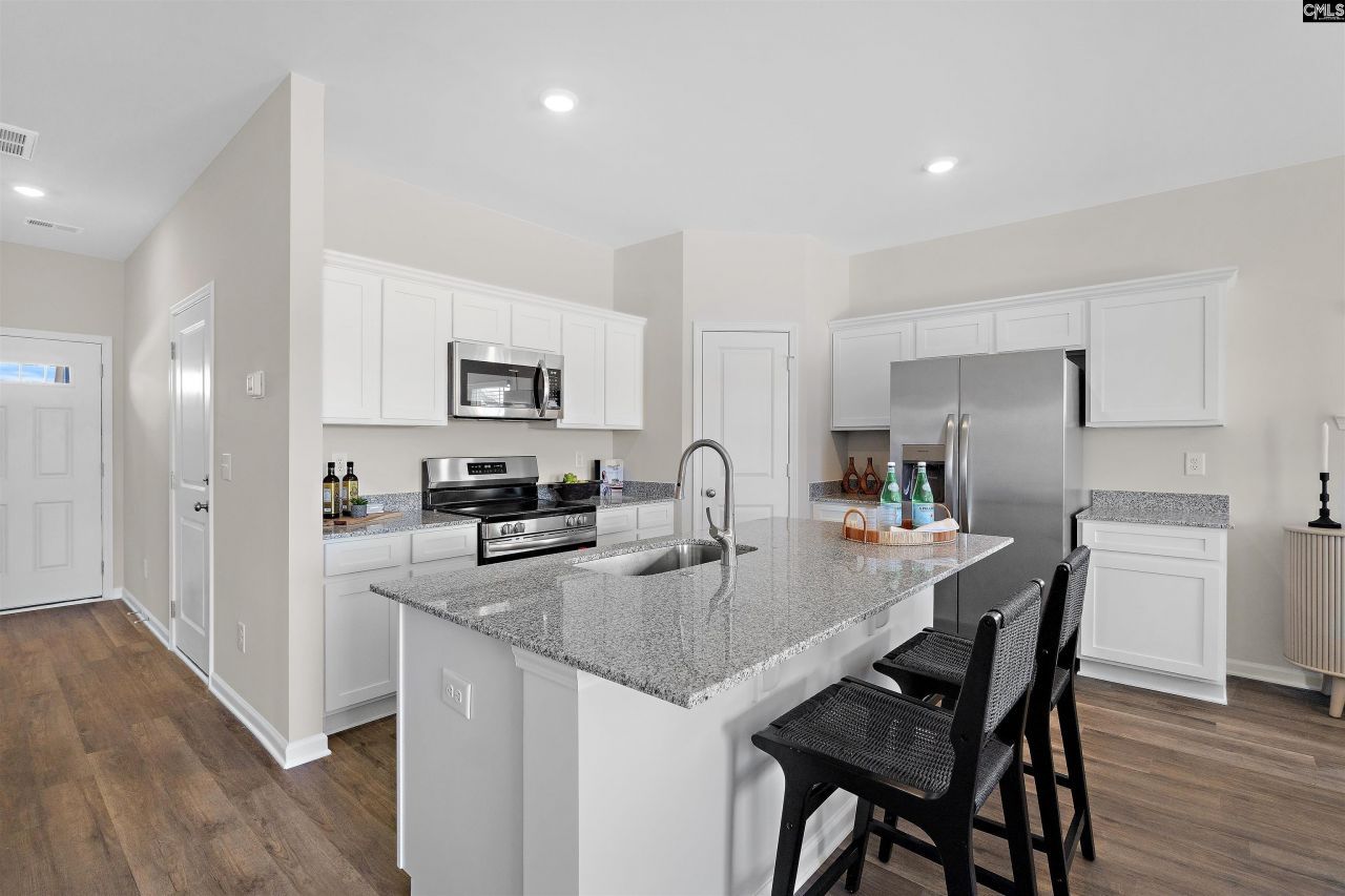 730 Gatestone Lane  Photo 5