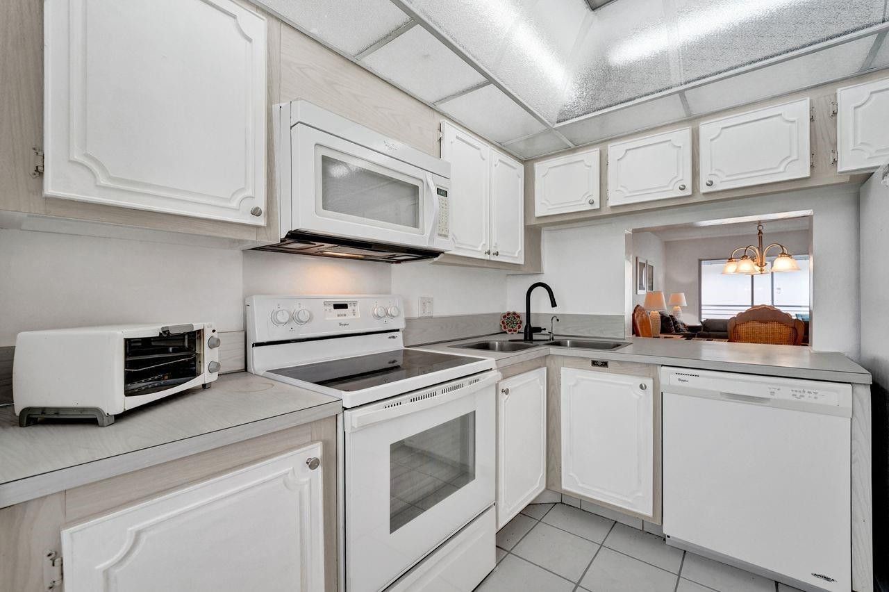 1501 S Ocean Boulevard, Unit 301, Pompano Beach, FL 33062 Photo