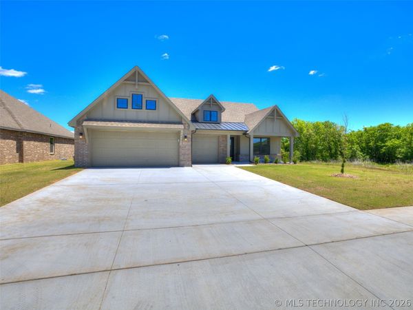 14757 S College Place, Bixby, OK 74008