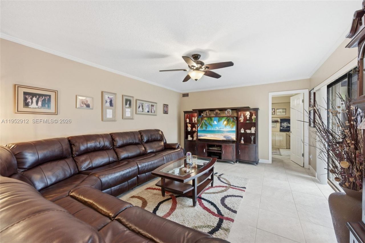 1172 SW 118th Ter, Davie, FL 33325 Photo