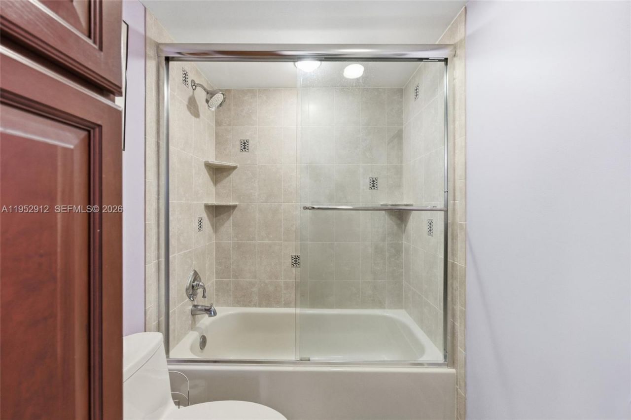 1172 SW 118th Ter, Davie, FL 33325 Photo