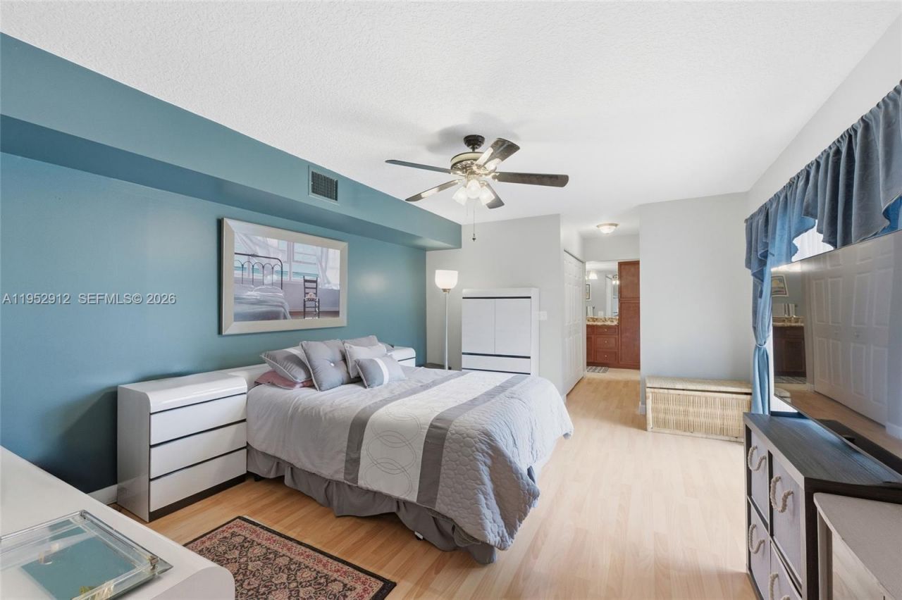 1172 SW 118th Ter, Davie, FL 33325 Photo