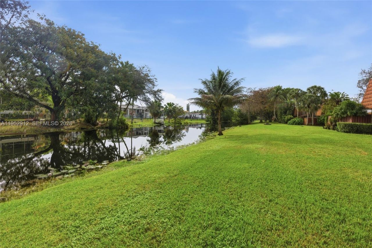 1172 SW 118th Ter, Davie, FL 33325 Photo