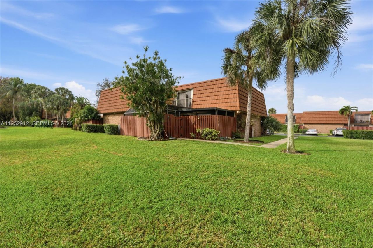 1172 SW 118th Ter, Davie, FL 33325 Photo