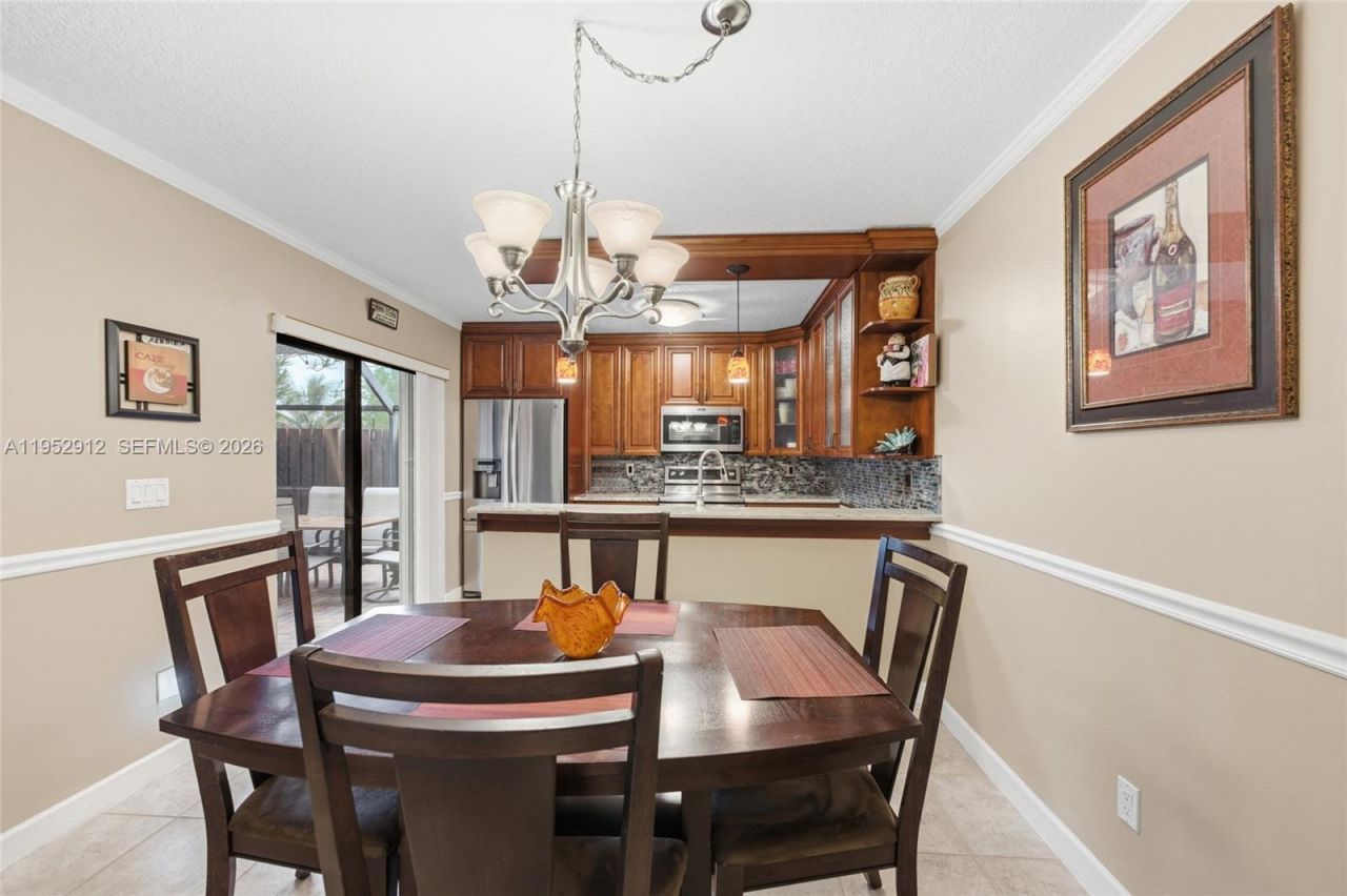 1172 SW 118th Ter, Davie, FL 33325 Photo