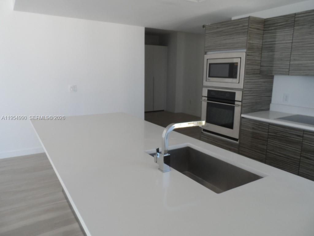 460 NE 28 St, Unit 2501, Miami, FL 33137 Photo