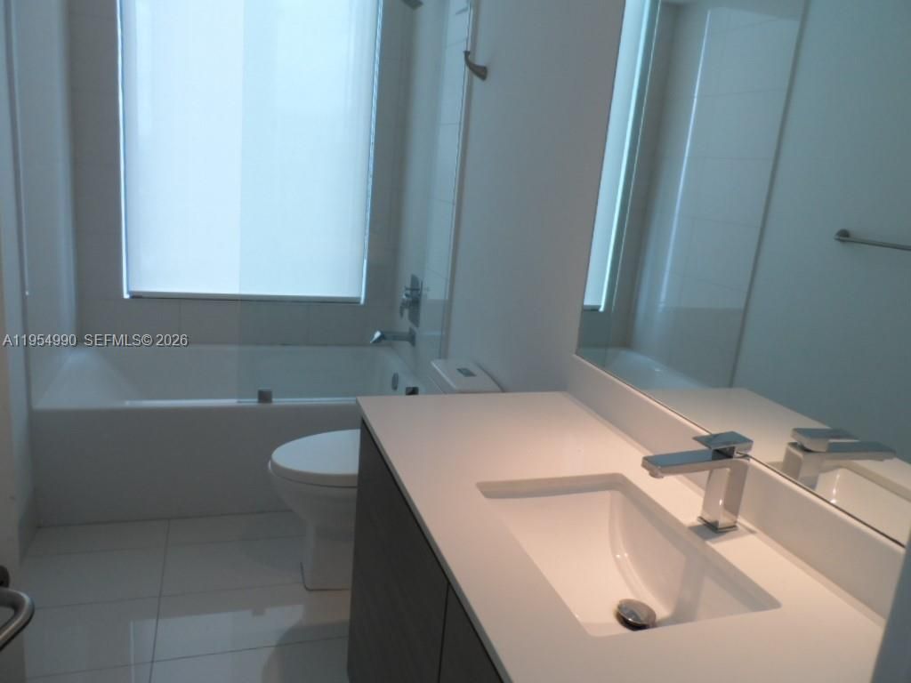 460 NE 28 St, Unit 2501, Miami, FL 33137 Photo