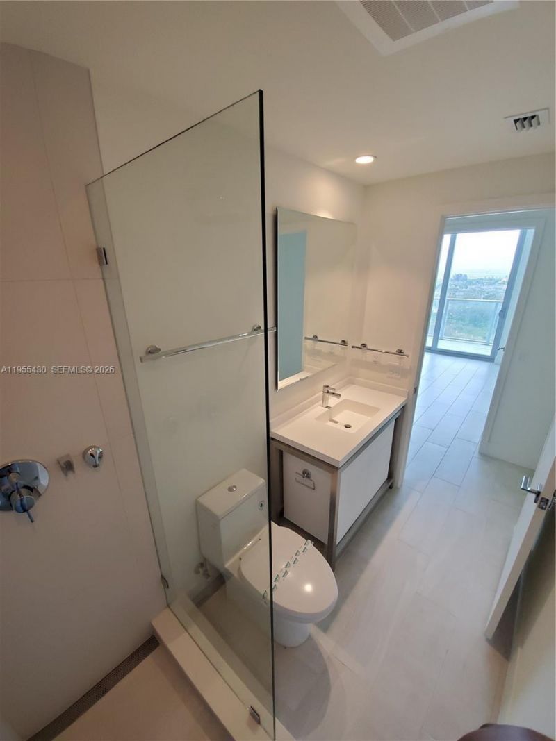 2000 Metropica Way, Unit 1401, Sunrise, FL 33323 Photo