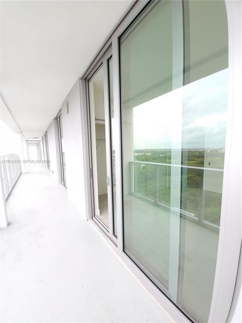 2000 Metropica Way, Unit 1401, Sunrise, FL 33323 Photo