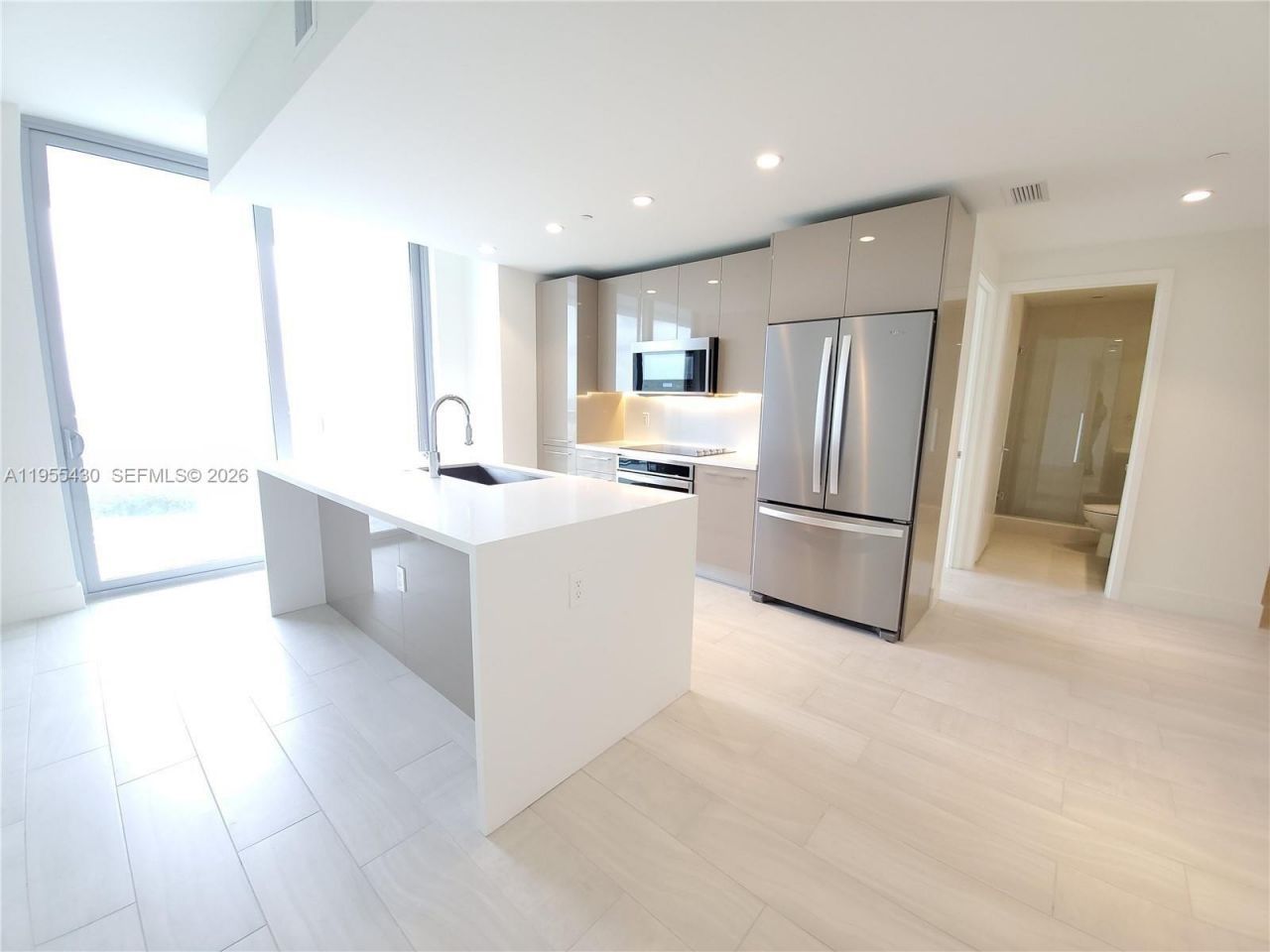 2000 Metropica Way, Unit 1401, Sunrise, FL 33323 Photo