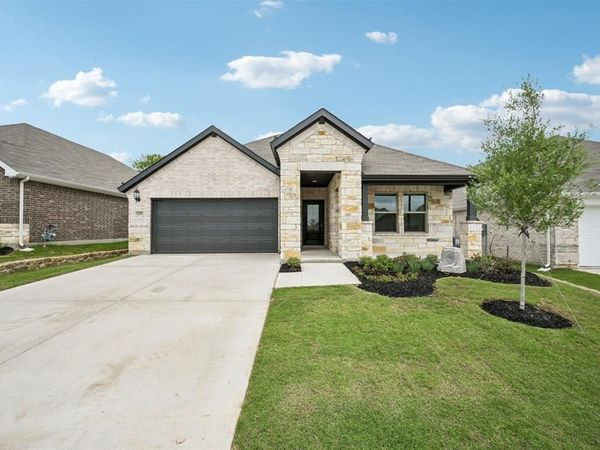 2207 Rannoch Street, Sherman, TX 75092
