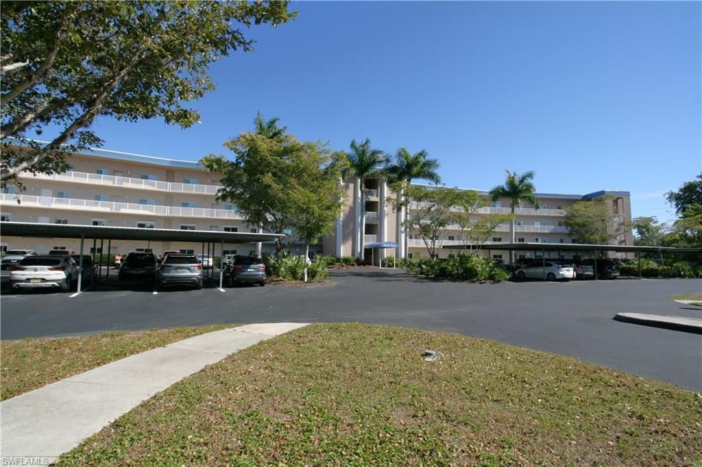 14931 Park Lake Dr, Unit 303, Fort Myers, FL 33919 Photo