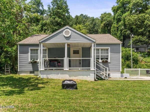 632 W Tri County Blvd, Oliver Springs, TN 37840