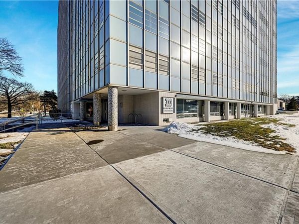 333 W MEYER Boulevard, Unit 214, Kansas City, MO 64113