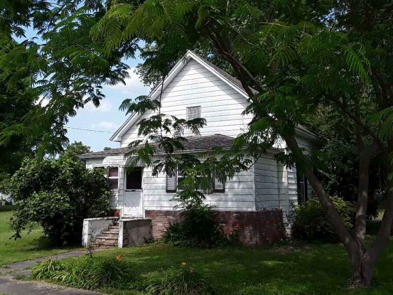 313 S Royal Street, Royalton, IL 62983 Main Photo