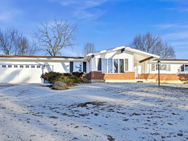 9807 N Leaf River Road, Leaf River, IL 61047