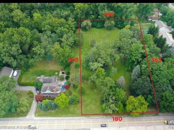 34037 W 9 Mile Road , Farmington Hills, MI 48335