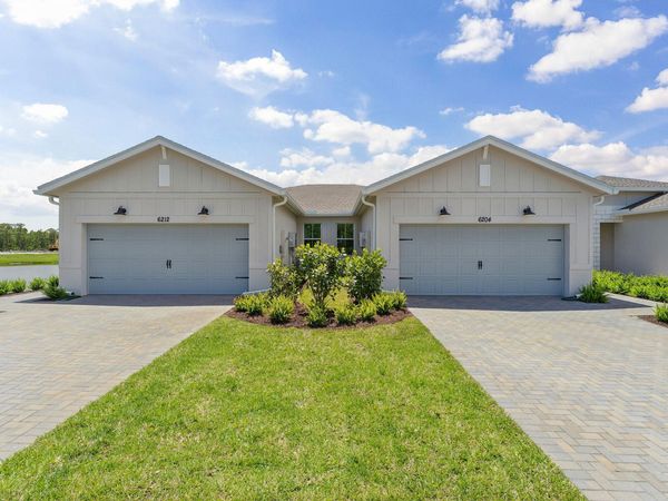 6204 NW Tuckaway Avenue, Unit 172, Port St. Lucie, FL 34987
