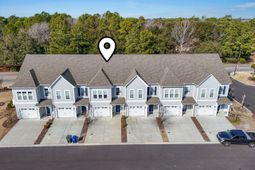 5206 Double Eagle Way photo 4