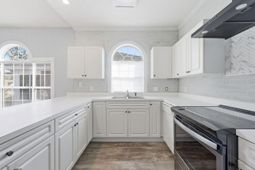 4251 Hibiscus Dr. photo 4