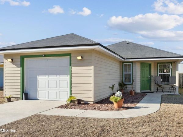 96521 STARFISH Drive, Yulee, FL 32097