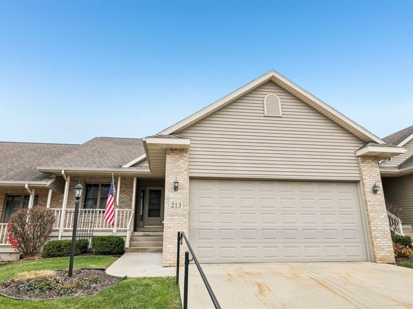 213 Fairview Circle, Unit 50, Waunakee, WI 53597