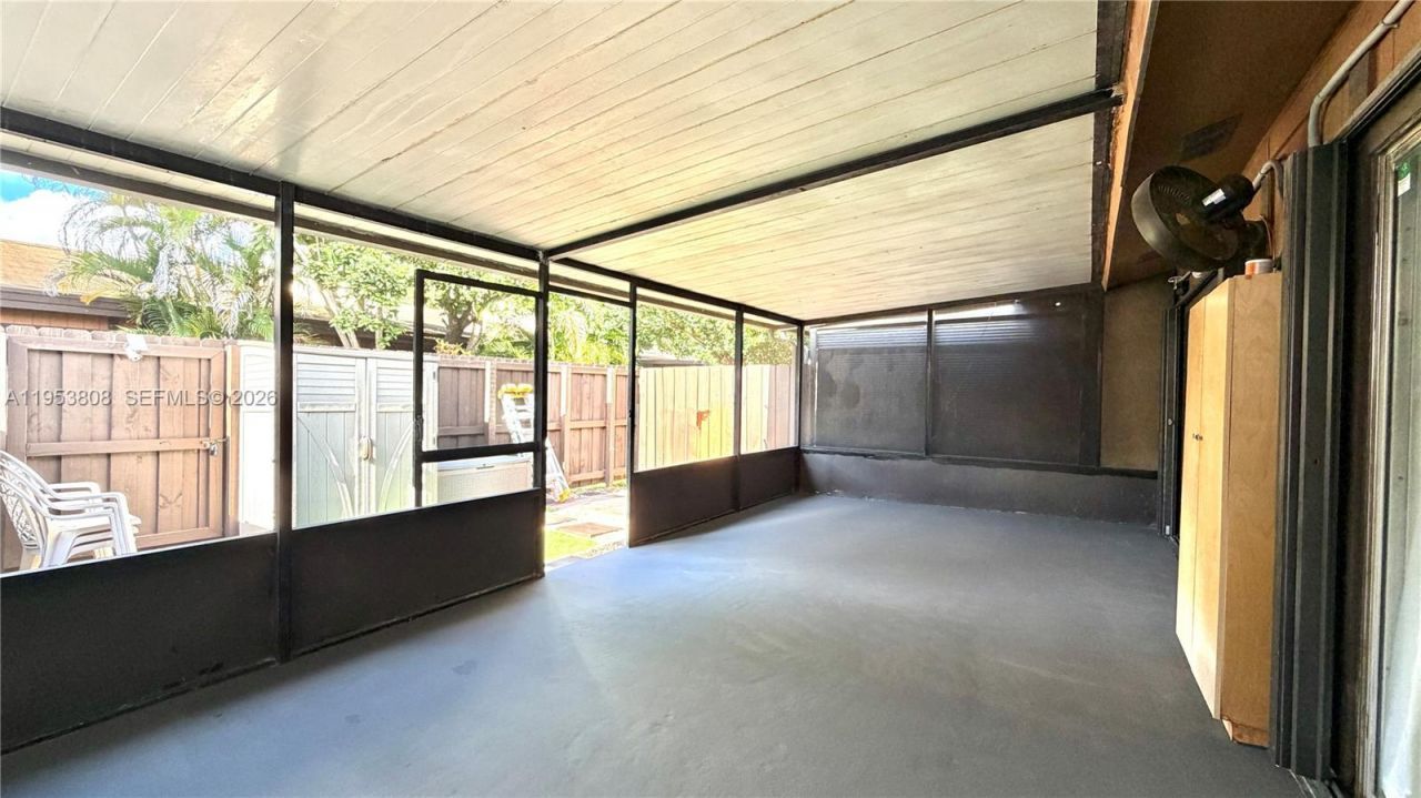 10271 Oleander Ct, Pembroke Pines, FL 33026 Photo