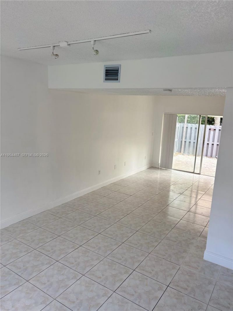 5200 NW 109th Ave, Unit 5, Doral, FL 33178 Photo