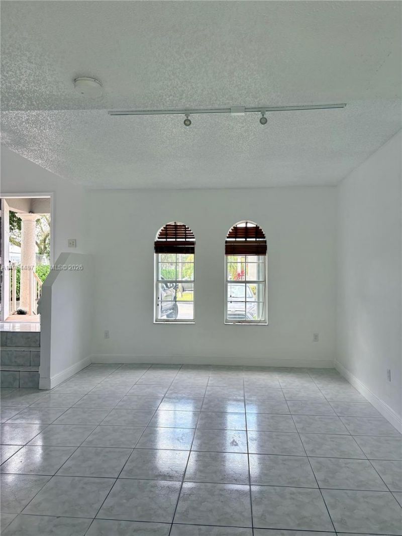 5200 NW 109th Ave, Unit 5, Doral, FL 33178 Photo