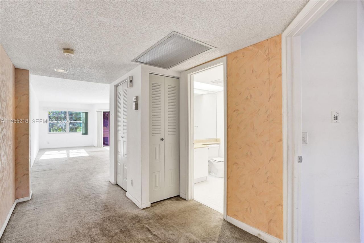 900 SW 128th Ave, Unit 103D, Pembroke Pines, FL 33027 Photo