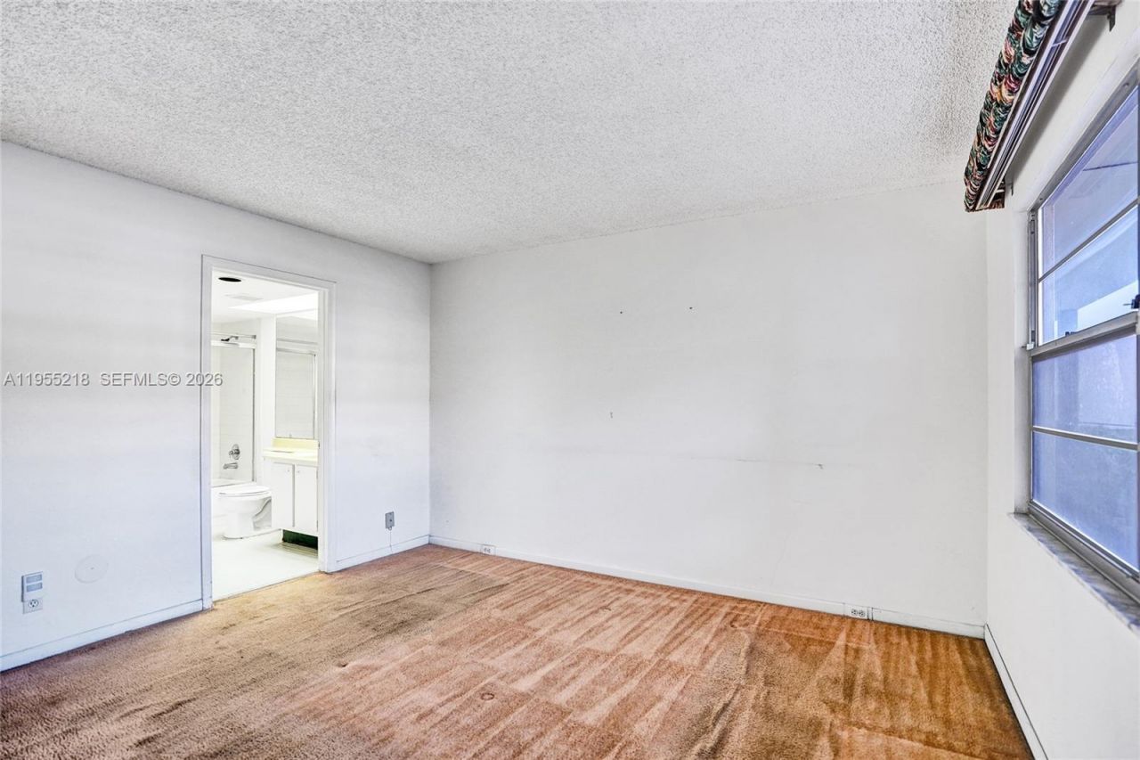 900 SW 128th Ave, Unit 103D, Pembroke Pines, FL 33027 Photo