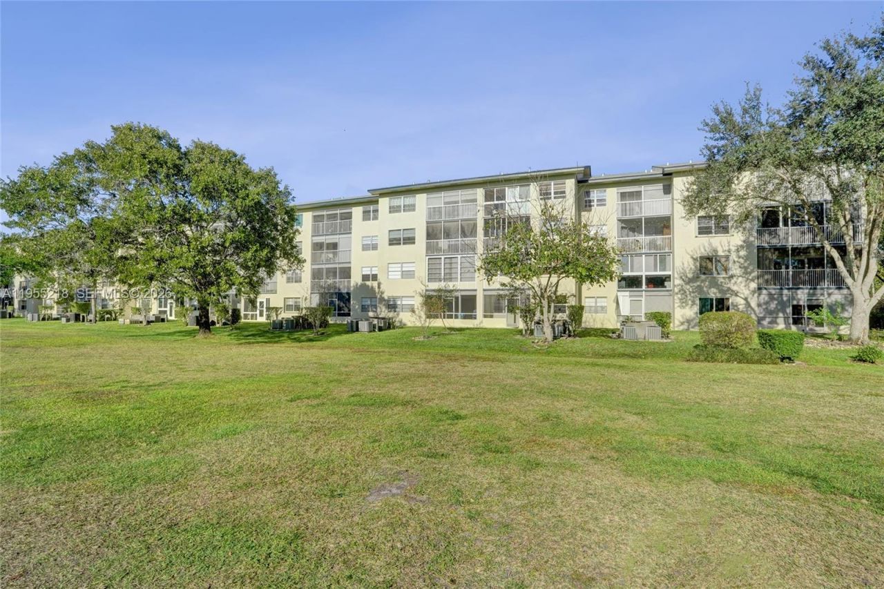 900 SW 128th Ave, Unit 103D, Pembroke Pines, FL 33027 Photo