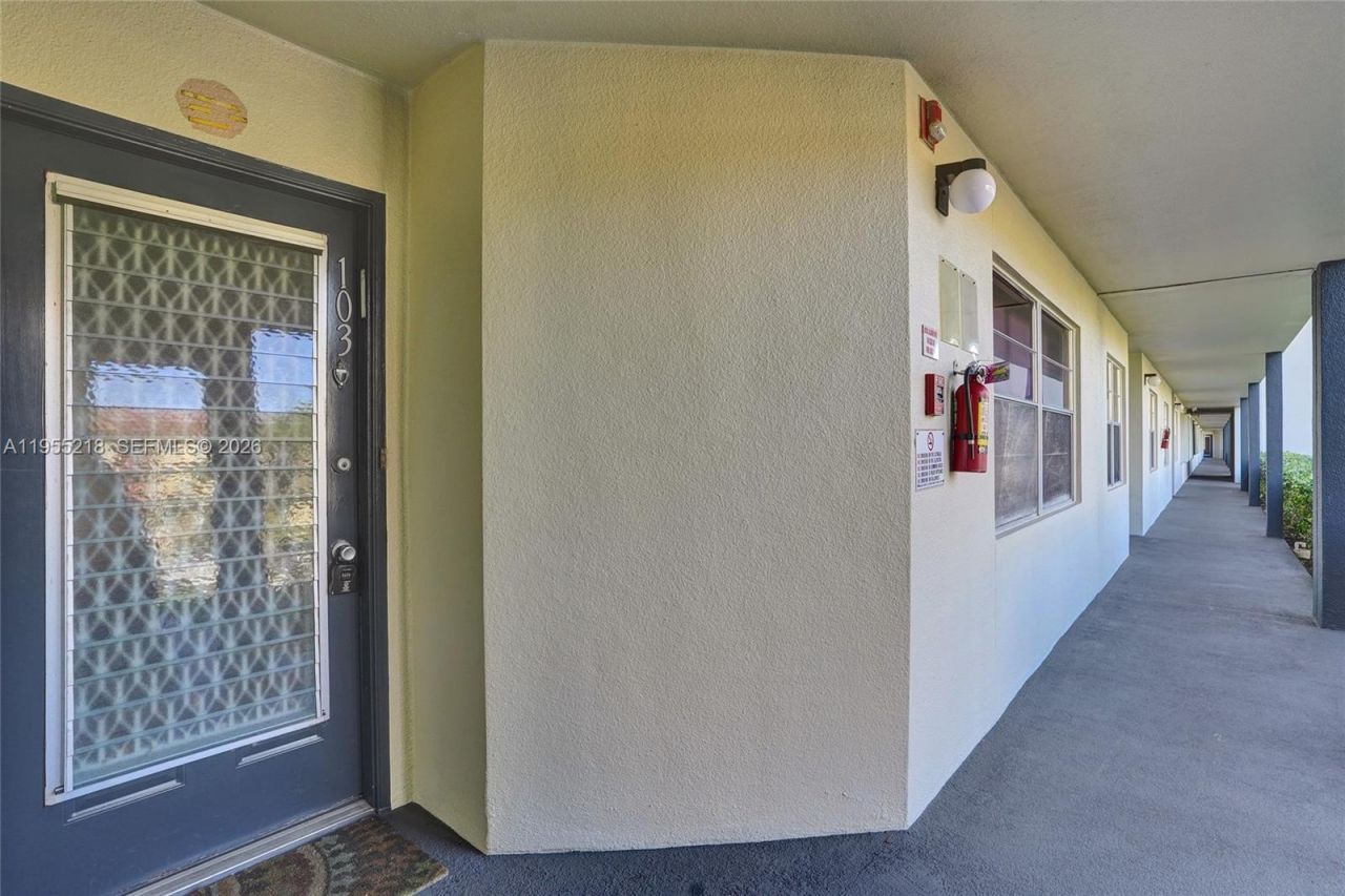 900 SW 128th Ave, Unit 103D, Pembroke Pines, FL 33027 Photo