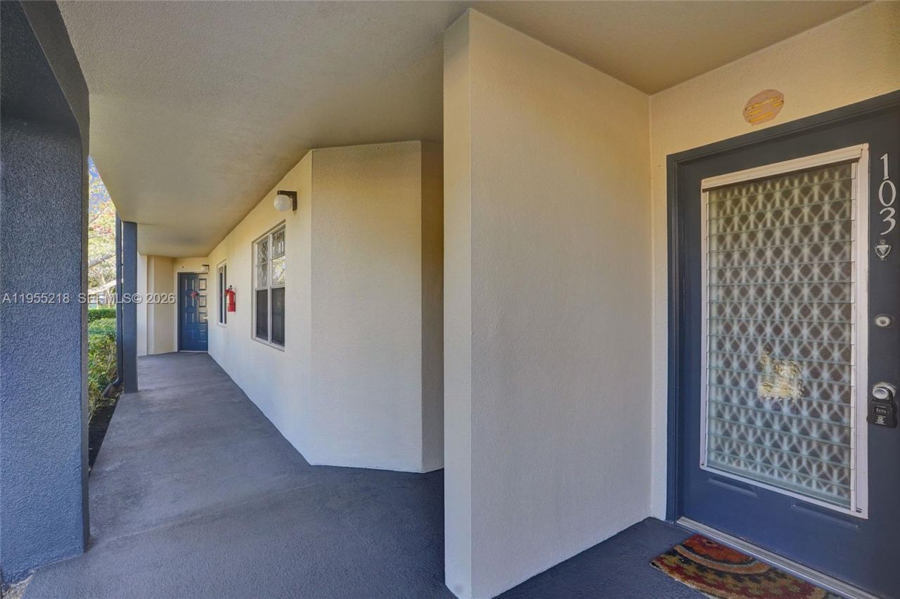 900 SW 128th Ave, Unit 103D, Pembroke Pines, FL 33027 Photo