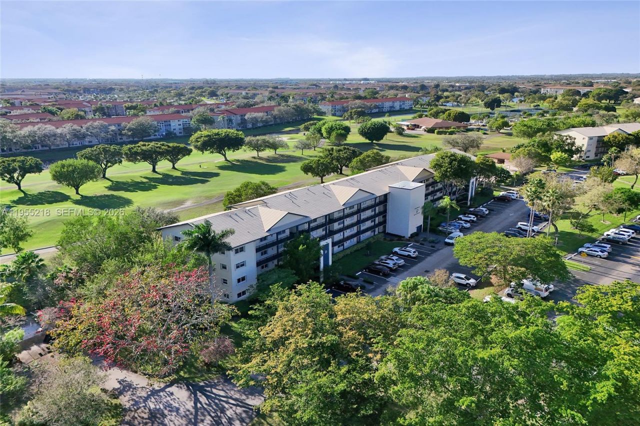 900 SW 128th Ave, Unit 103D, Pembroke Pines, FL 33027 Photo