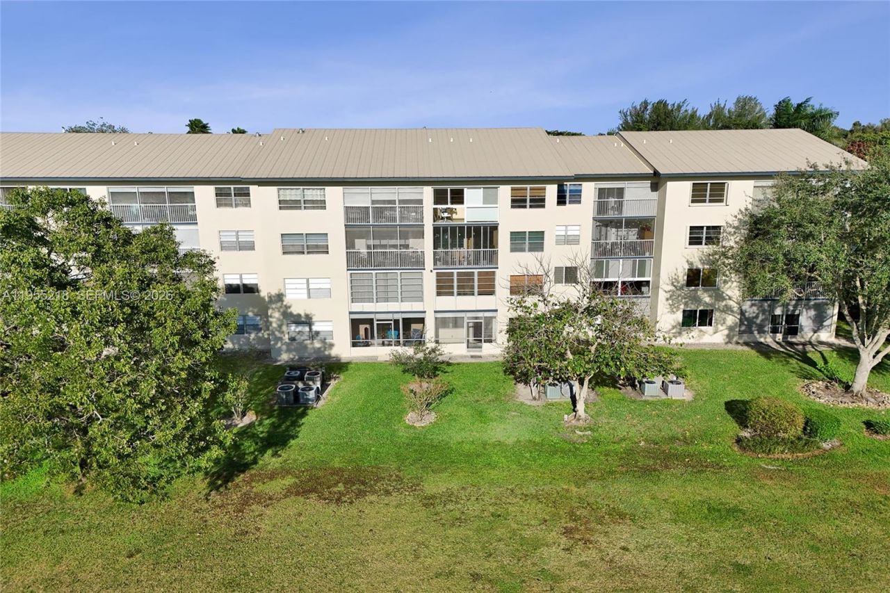 900 SW 128th Ave, Unit 103D, Pembroke Pines, FL 33027 Photo