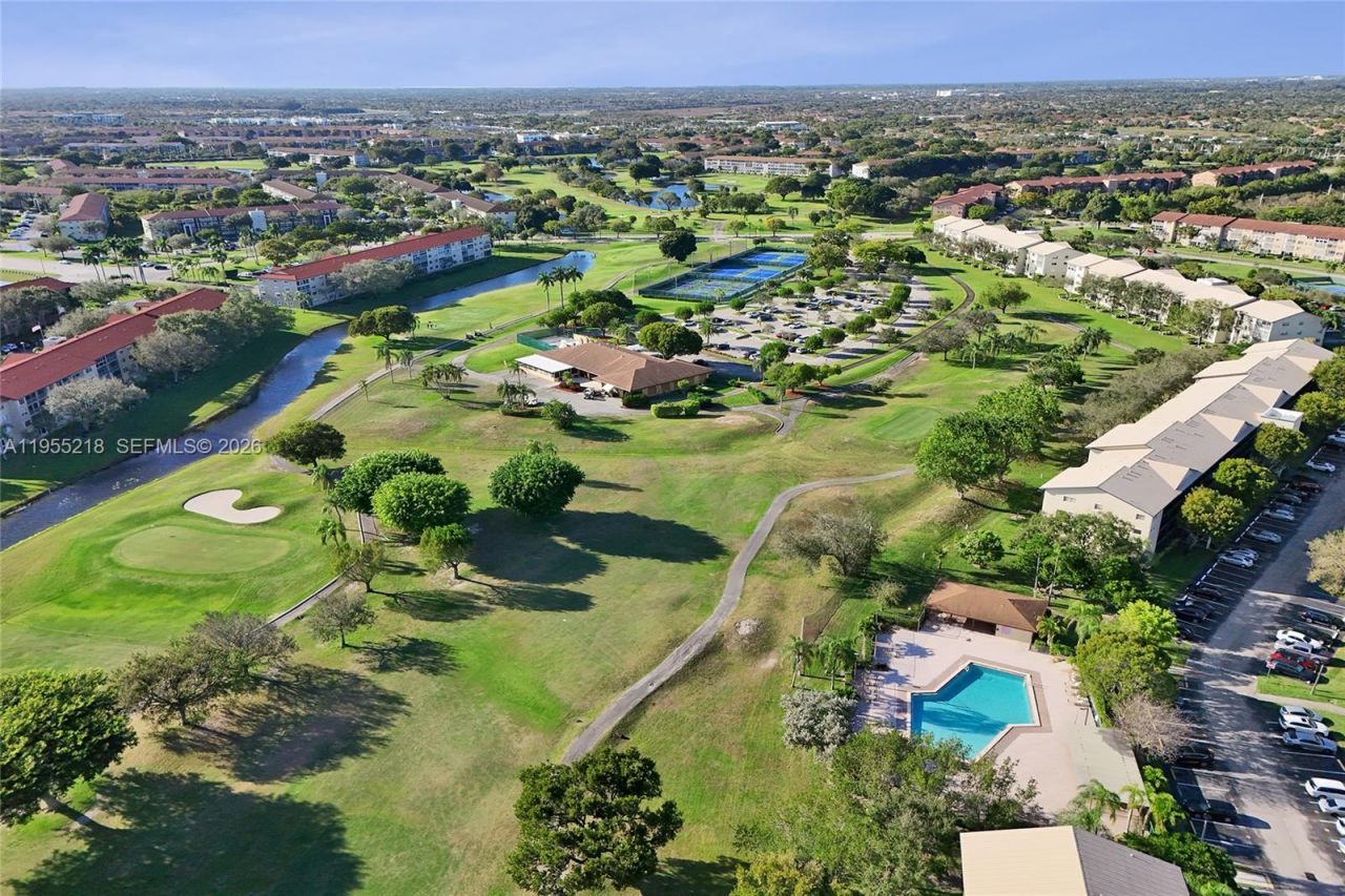 900 SW 128th Ave, Unit 103D, Pembroke Pines, FL 33027 Photo