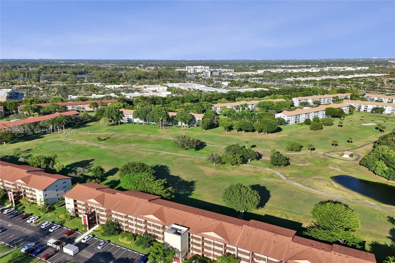 900 SW 128th Ave, Unit 103D, Pembroke Pines, FL 33027 Photo