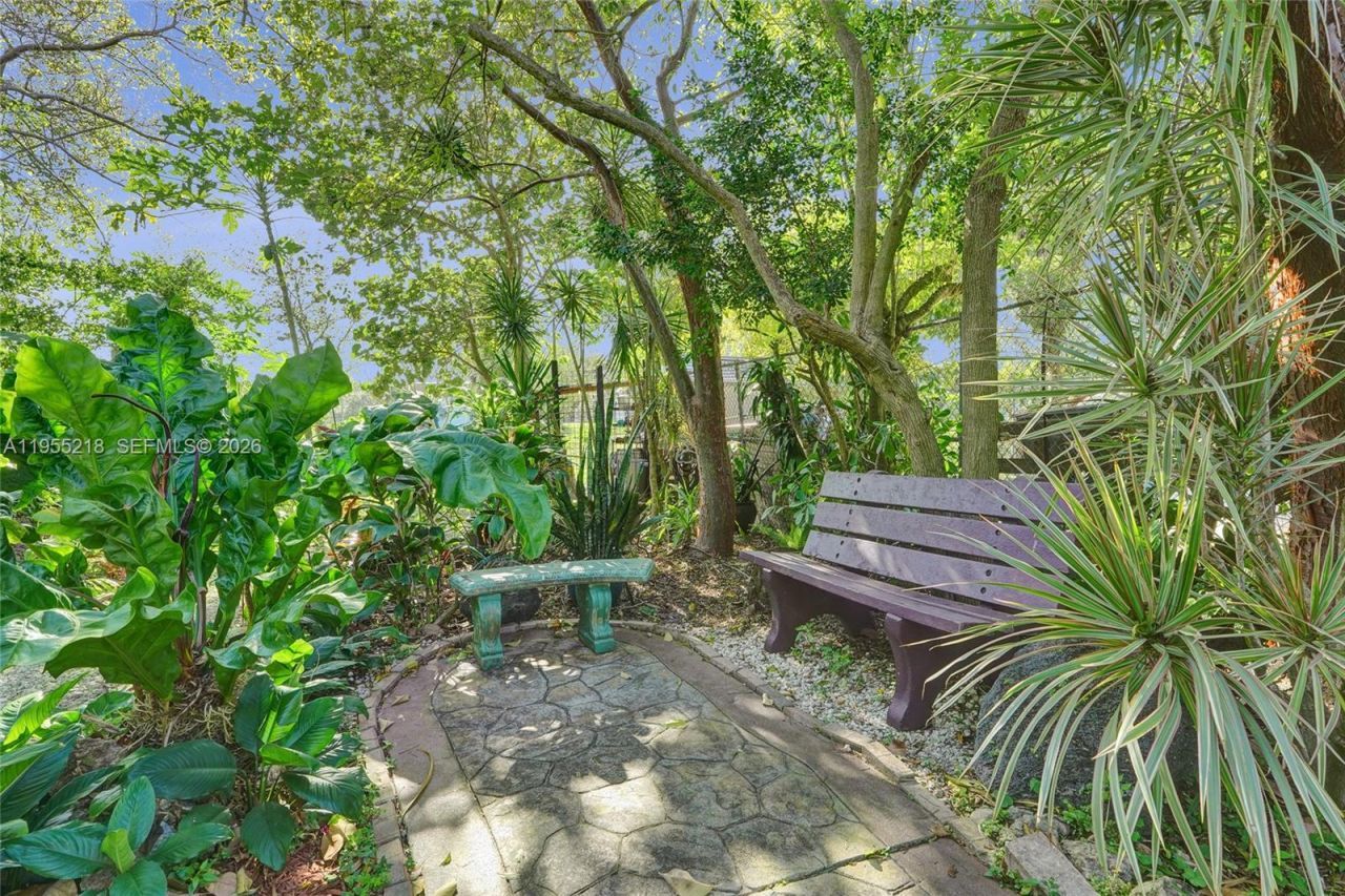 900 SW 128th Ave, Unit 103D, Pembroke Pines, FL 33027 Photo