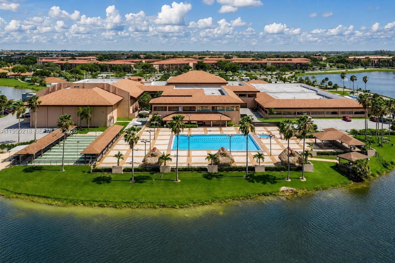 900 SW 128th Ave, Unit 103D, Pembroke Pines, FL 33027 Photo